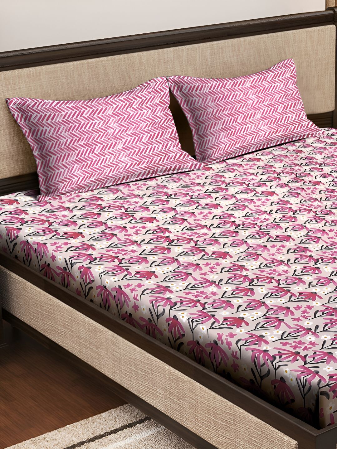 KLOTTHE Pink & White Floral Printed 300TC Super King Bedsheet With 2 Pillow Covers