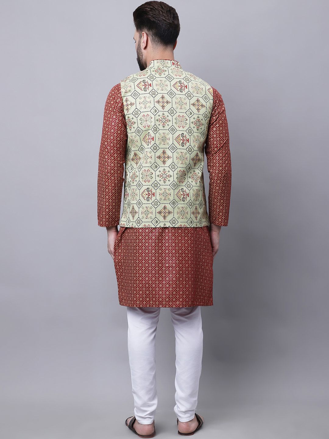 SOJANYA Ethnic Motifs Woven Design Regular Kurta With Pyjamas & With Nehru Jacket