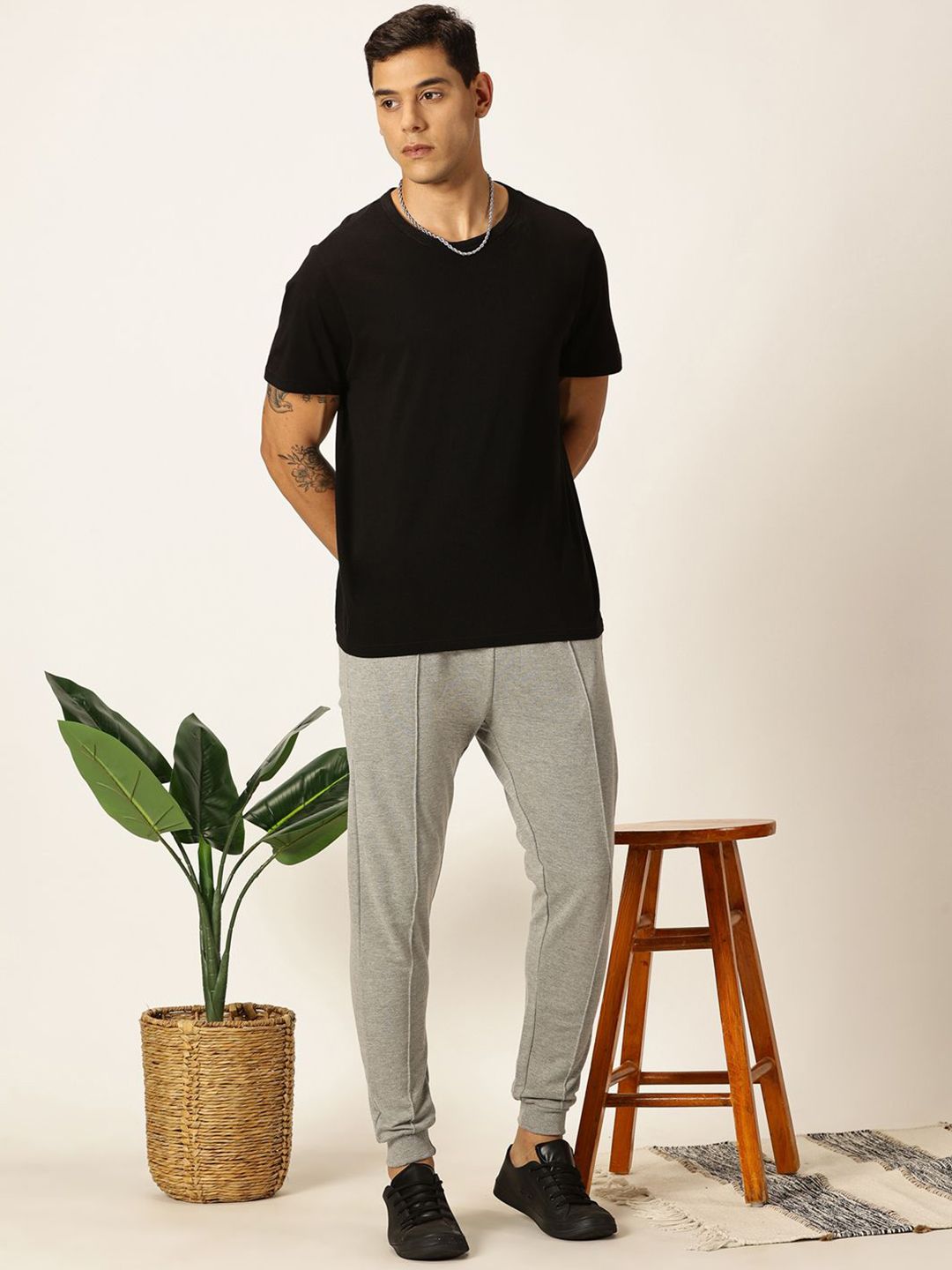 Thomas Scott Men Slim Fit Mid-Rise Joggers