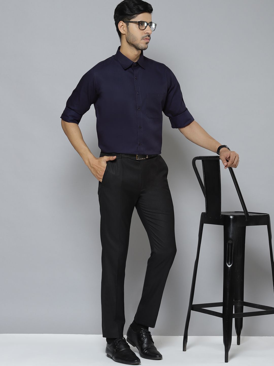 DENNISON Men Navy Blue Solid Smart Cotton Formal Shirt