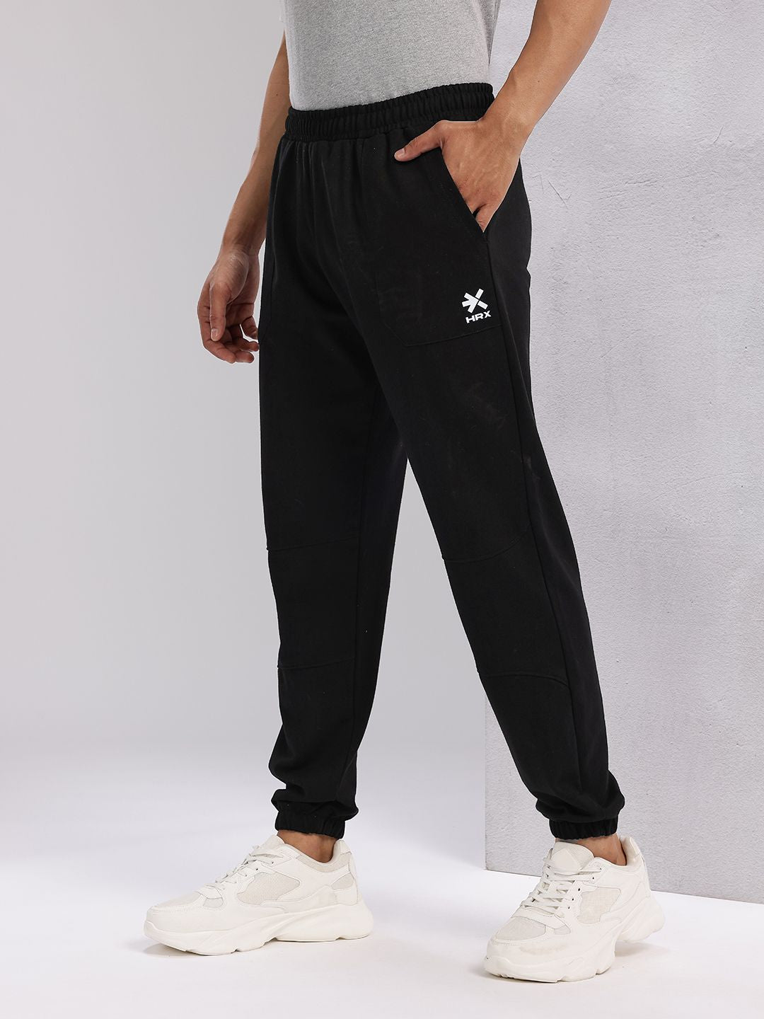 HRX by Hrithik Roshan Men Panelled Mid-Rise Regular Fit Lifestyle Joggers