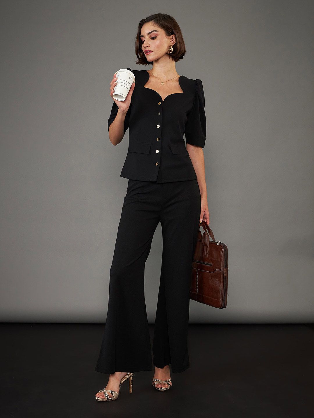 SASSAFRAS worklyf Sweetheart Neck Puff Sleeves Top