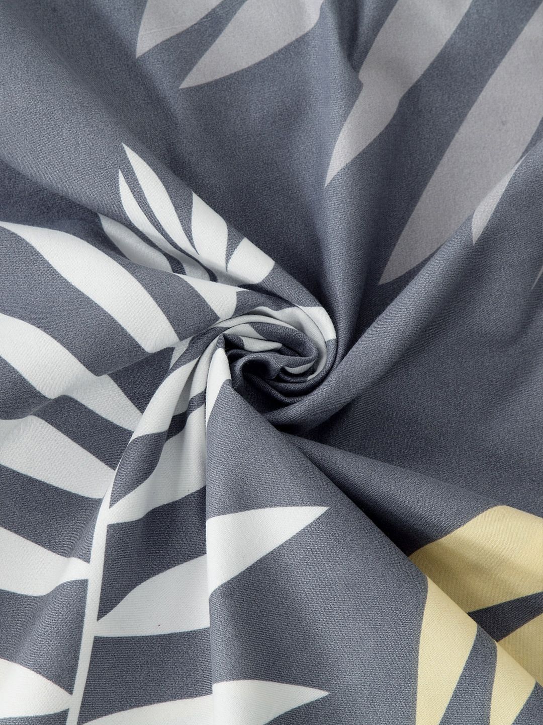 KLOTTHE Grey Leaf Polycotton 300 TC King Fine 2 Bedsheet with 4 Pillow Covers-98 x 85 inches