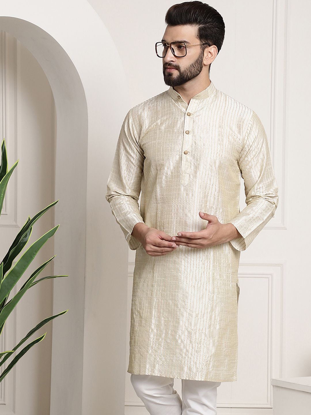 SOJANYA Embroidered Pastel Silk Cotton Kurta