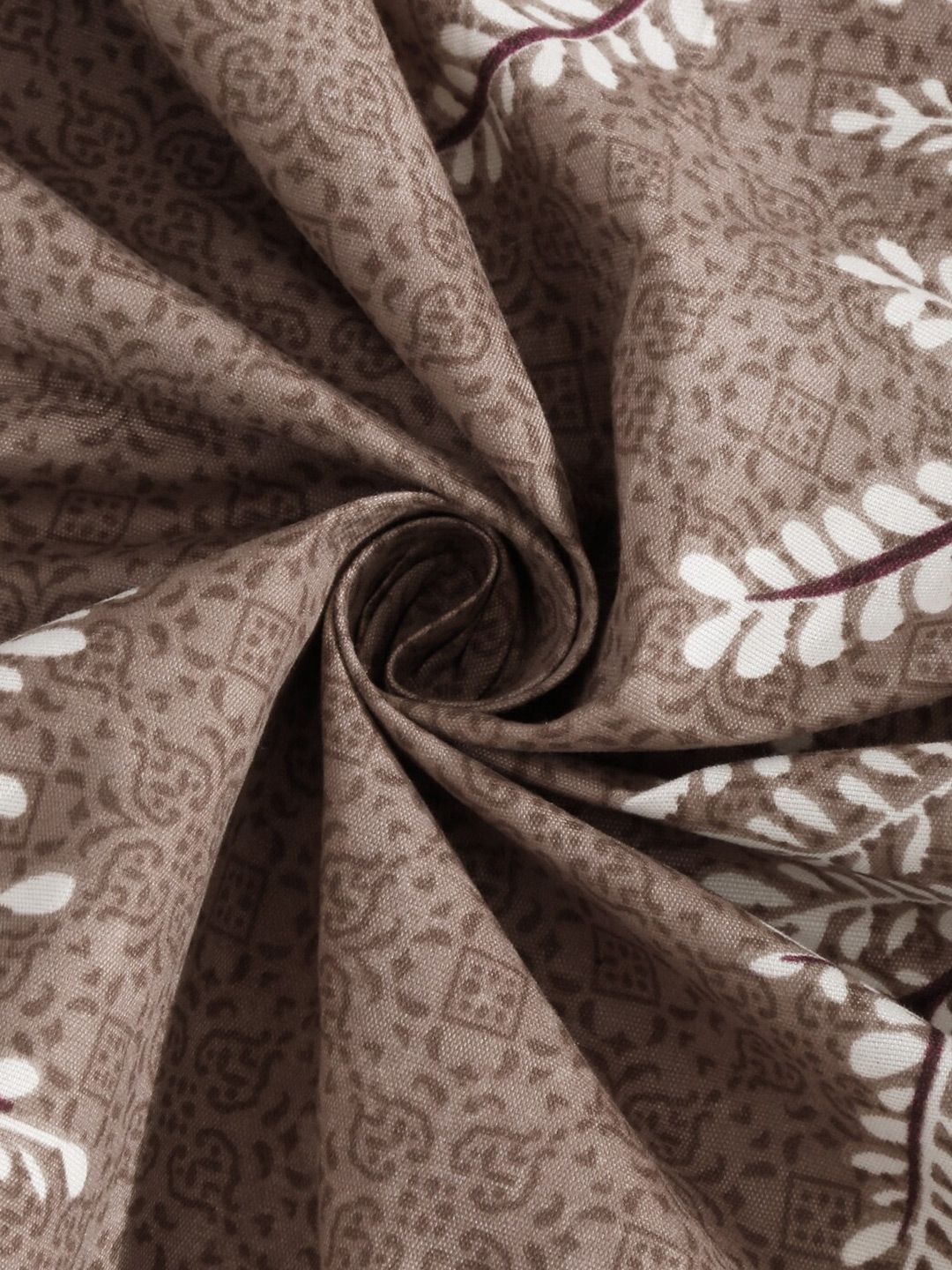 KLOTTHE Brown & White Floral Printed 300 TC Fitted Double King Bedsheet & 4 Pillow Cover