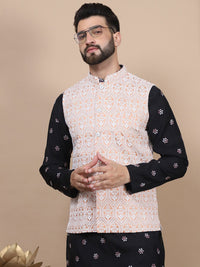 Kurta Kerja Benang Lurus Anouk Motif Etnik Hitam Bersulam dengan Churidar