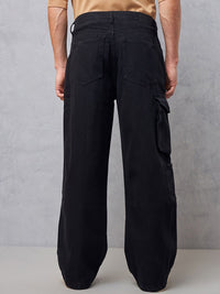 Bewakoof Men Black Straight Fit High-Rise Mildly Distressed Cargo Styles Jeans
