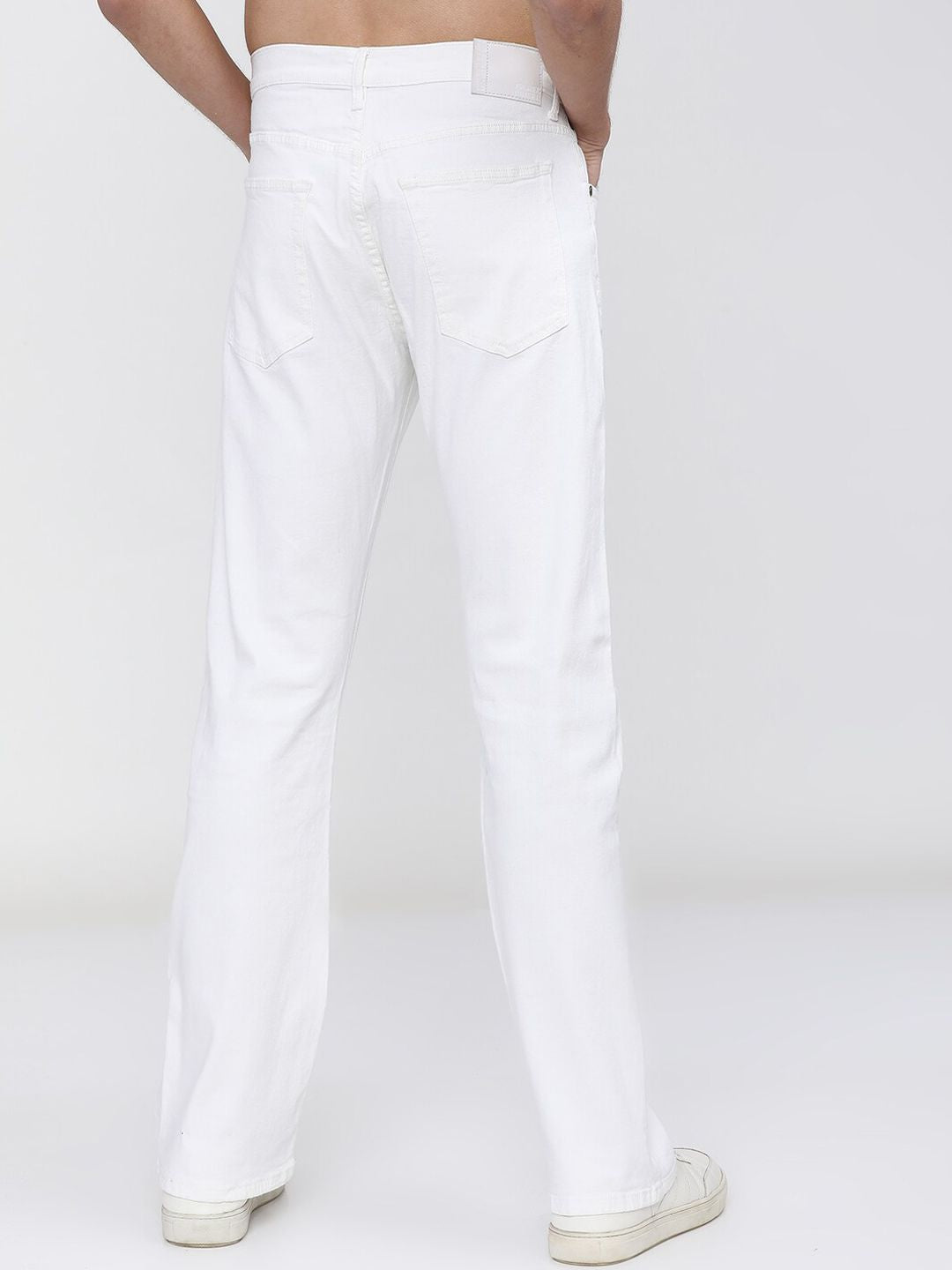 HIGHLANDER Men White Bootcut Low Distress Stretchable Jeans
