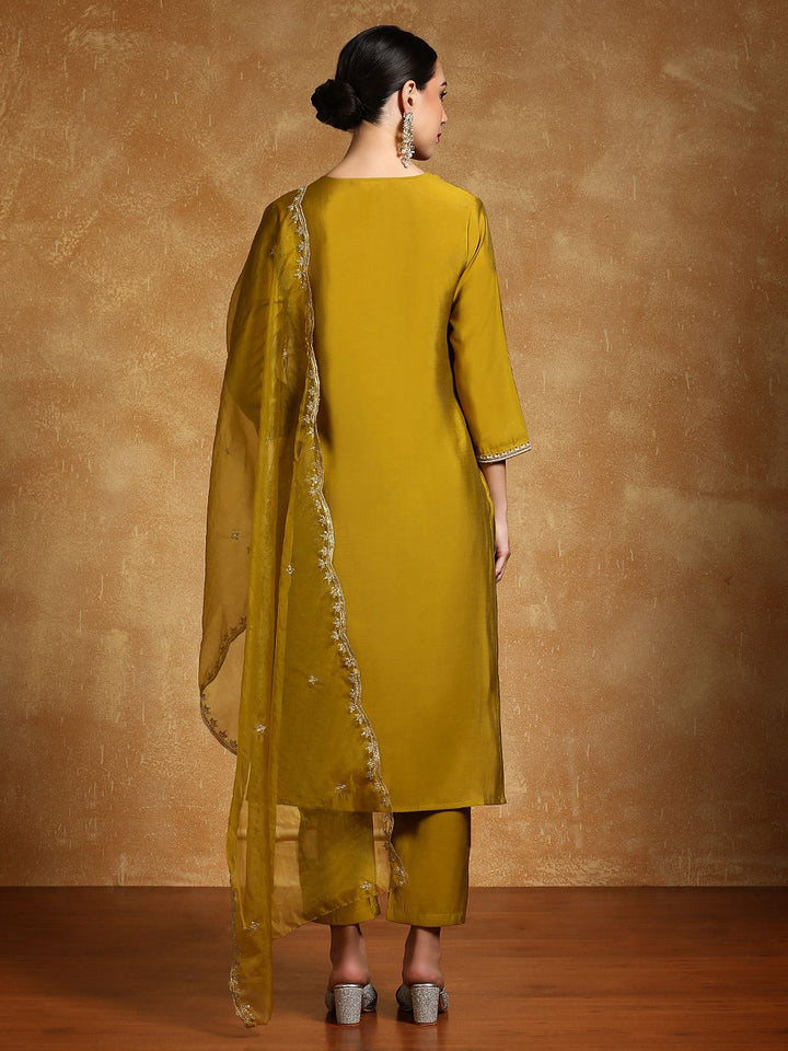Varanga Floral Embroidered Zari Straight Kurta With Trousers And Dupatta