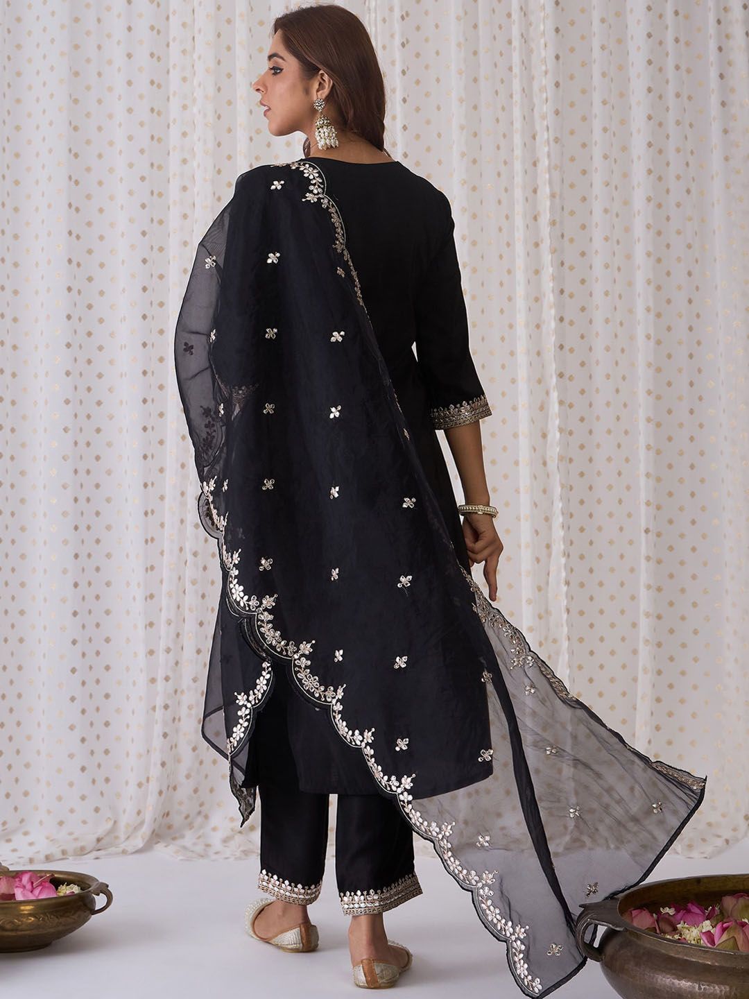 Indo Era Ethnic Motifs Embroidered V-Neck Thread Work Kurta with Trousers & Dupatta