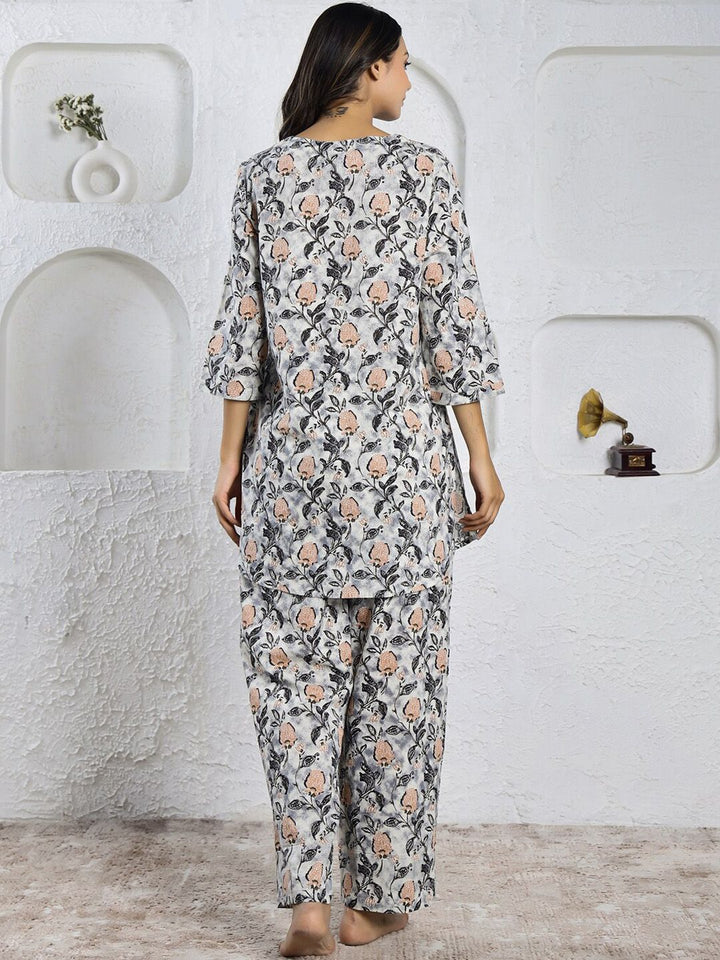 SANSKRUTIHOMES Women Coral Floral Printed Pure Cotton Night Suit