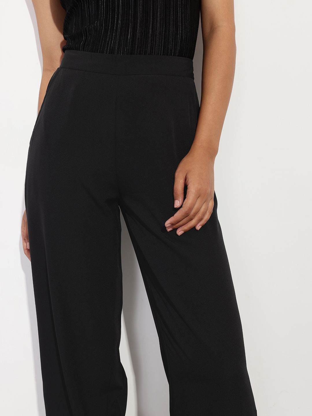 DressBerry Women Elevated Basics Parallel Trousers