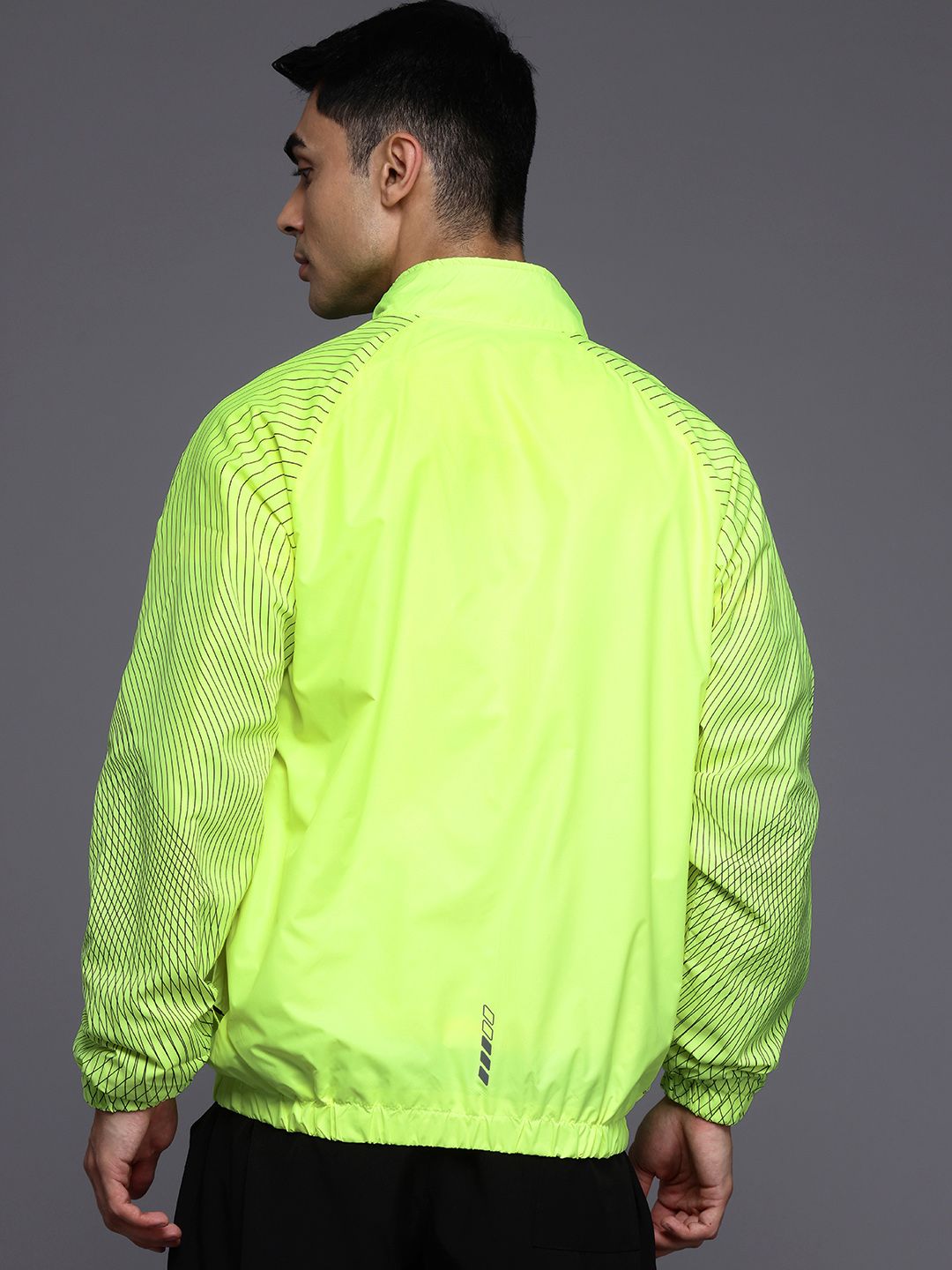 HRX by Hrithik Roshan Rapid-Dry Running Tailored Jacket With Reflective Detail