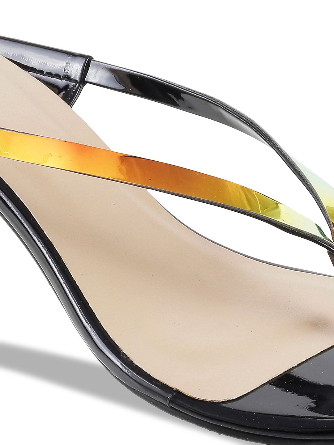 Mochi Women Gold-Toned & Black Solid Kitten Heels