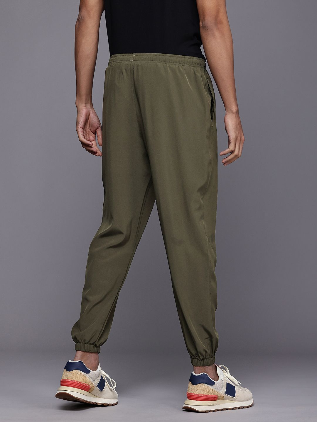 HRX by Hrithik Roshan Men Regular Fit Joggers
