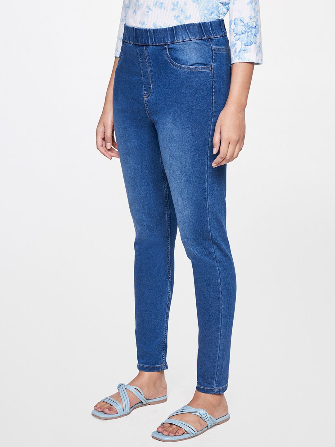 AND Women Mid-Rise Skinny Fit Heavy Fade Jeans