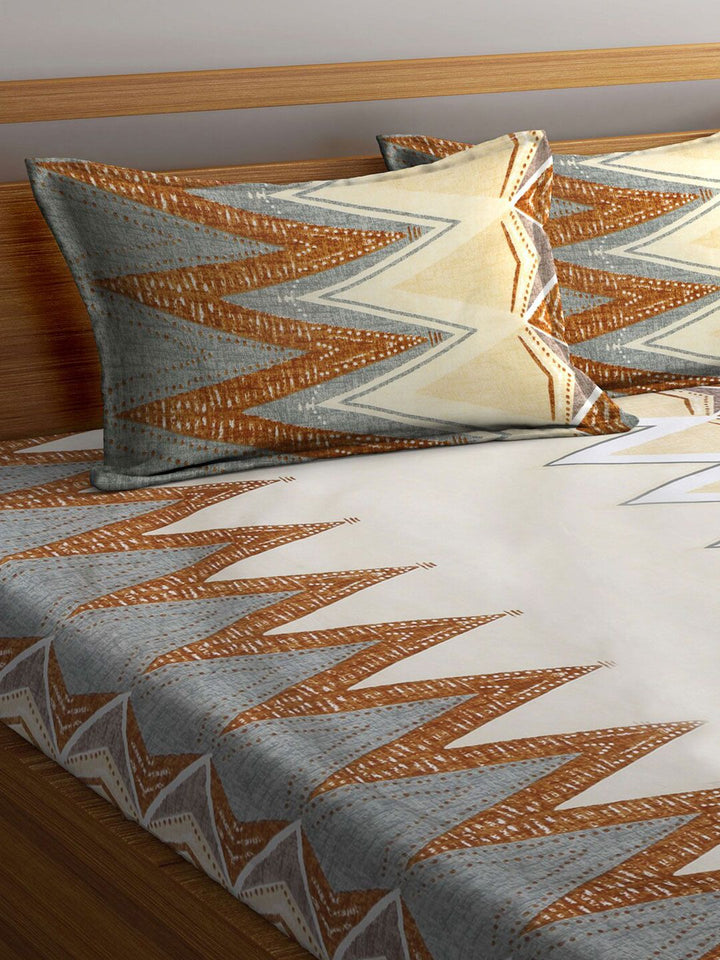 KLOTTHE Grey Chevron Cotton 300 TC Fitted King Fine Bedsheet dengan 2 Sarung Bantal-98 x 87 inci