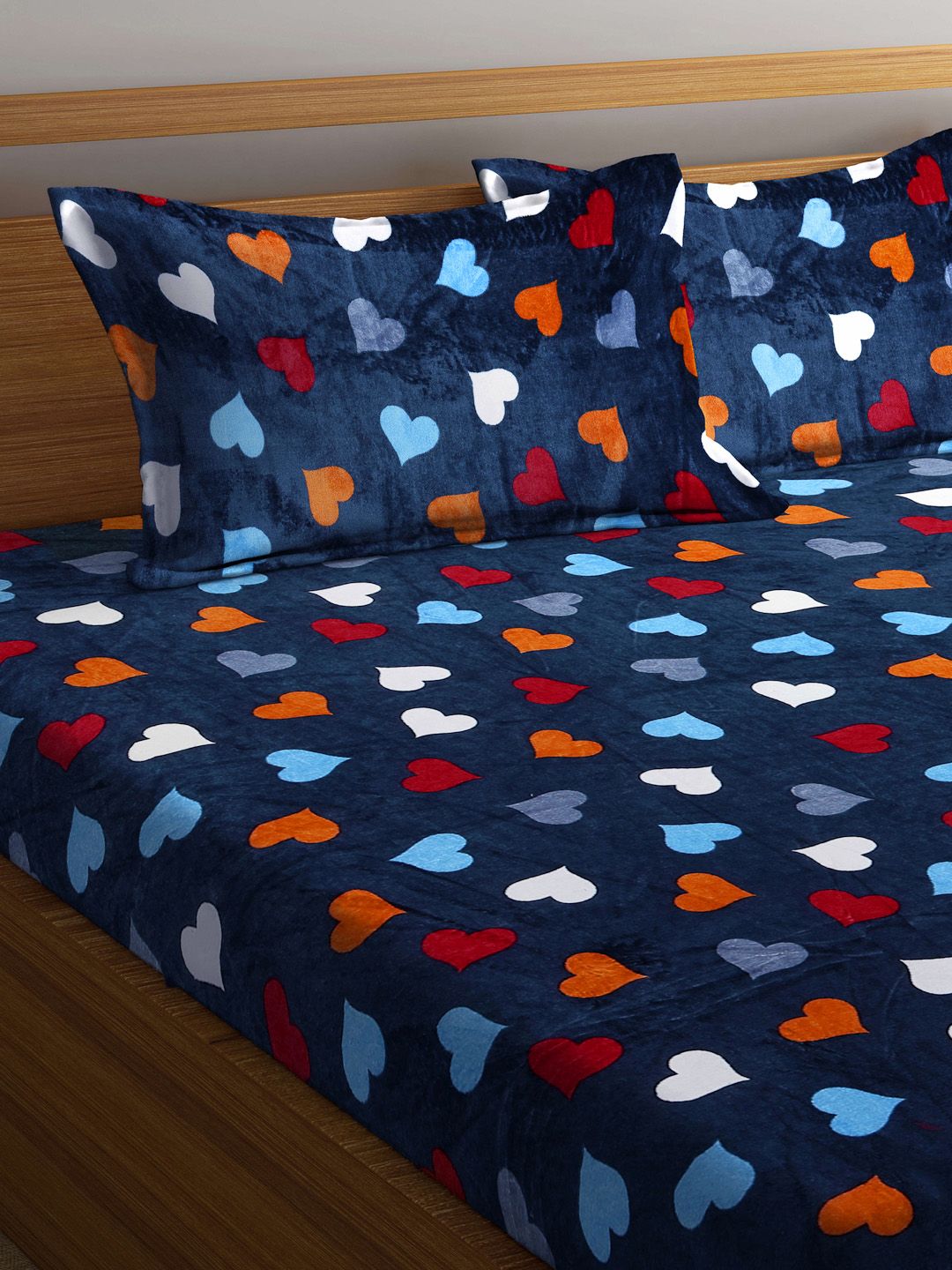 KLOTTHE Blue Printed Woolen 300 TC Fitted King Bedsheet With 2 Pillow Covers