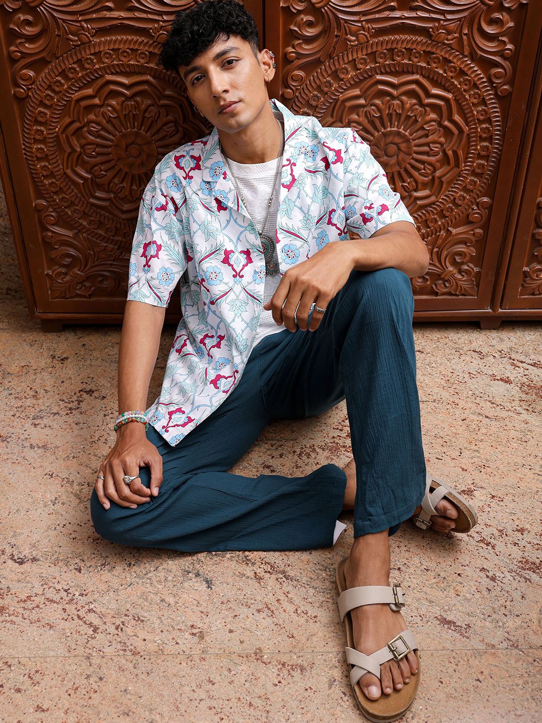 The Indian Garage Co Men Relaxed Fit Indie Floral Printed Resortwear Shirt