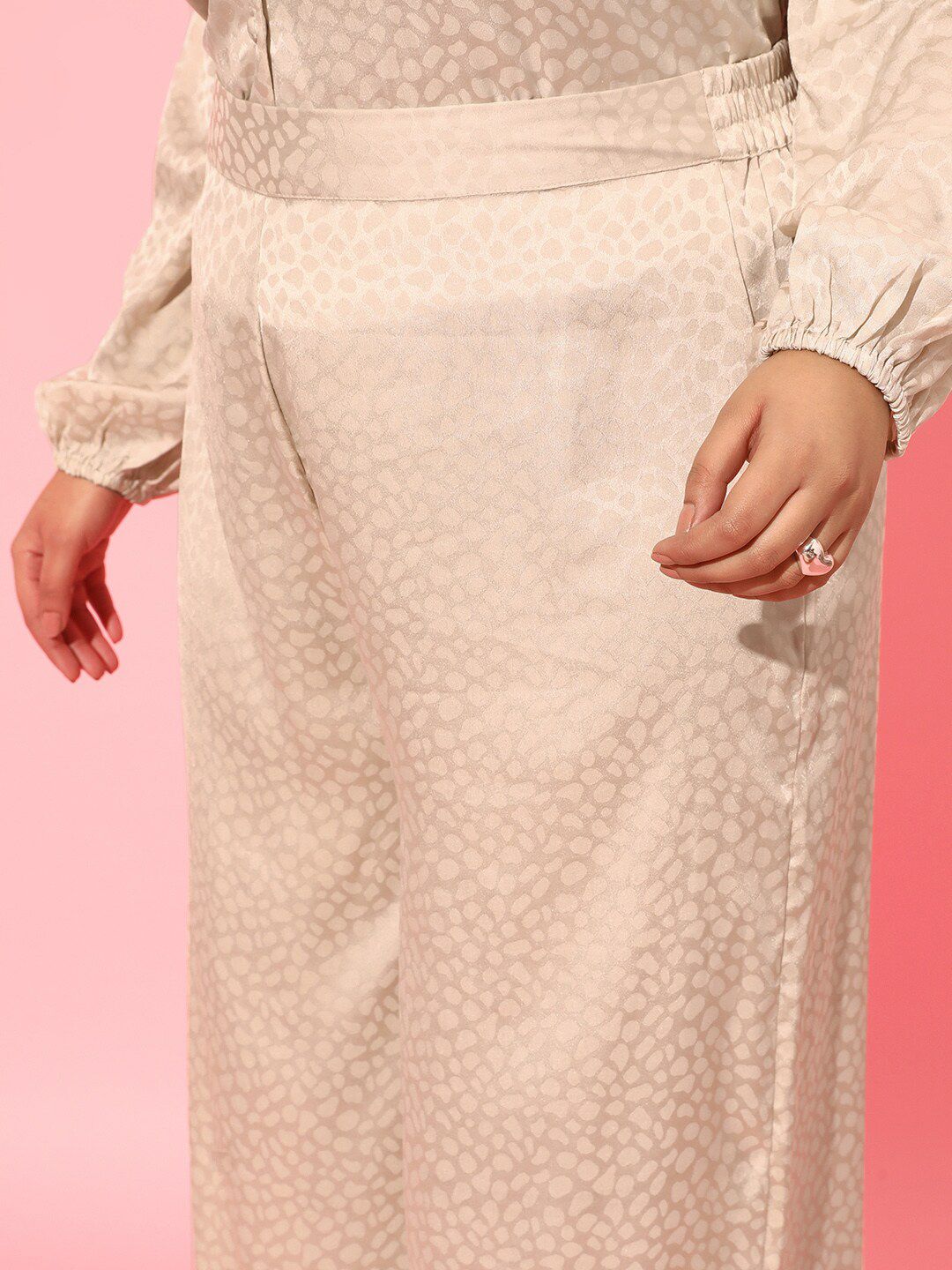 CURVY STREET Women Plus Size Cream-Coloured Loose Fit Trousers