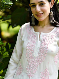 Rumah Wanita Chikankari Motif Etnik Bersulam Kurta Chikankari