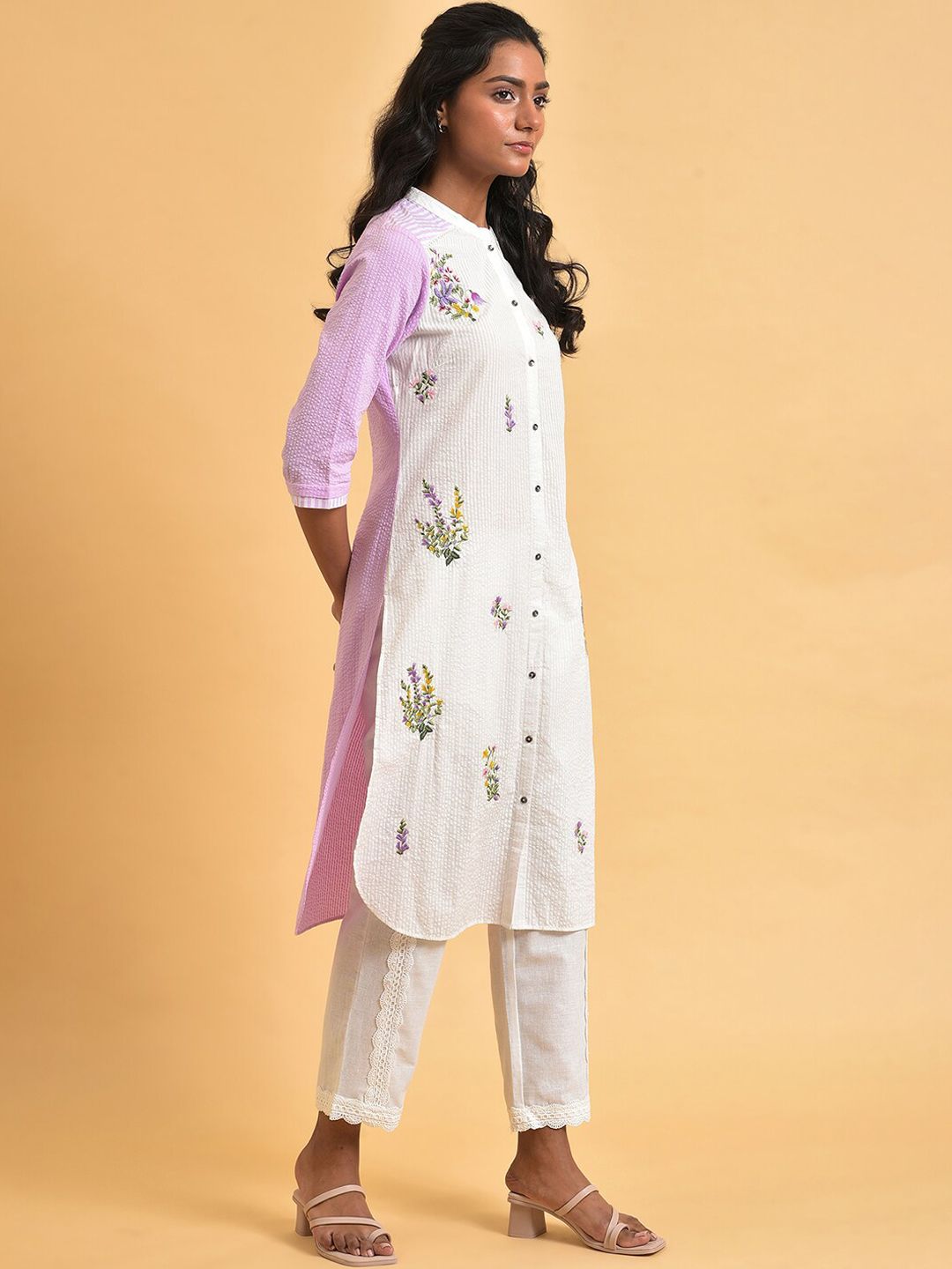 W Floral Printed Mandarin Collar Pure Cotton Straight Kurta