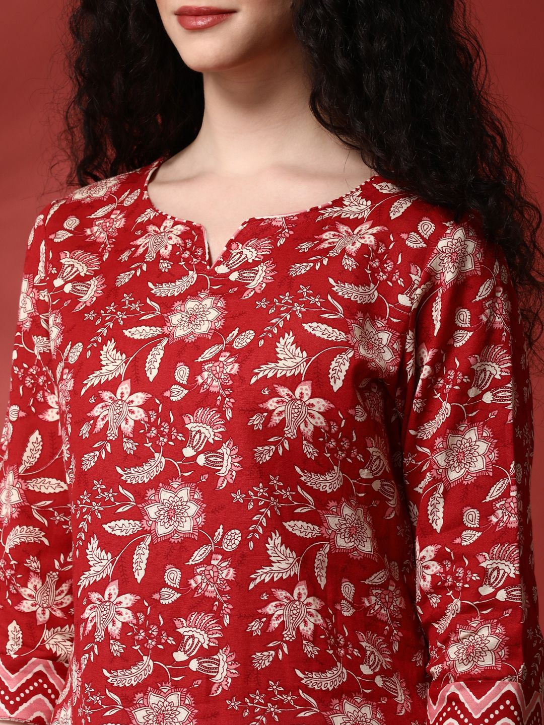 Anouk Floral Printed Round Notch Neck Straight Kurta With Trousers & Dupatta