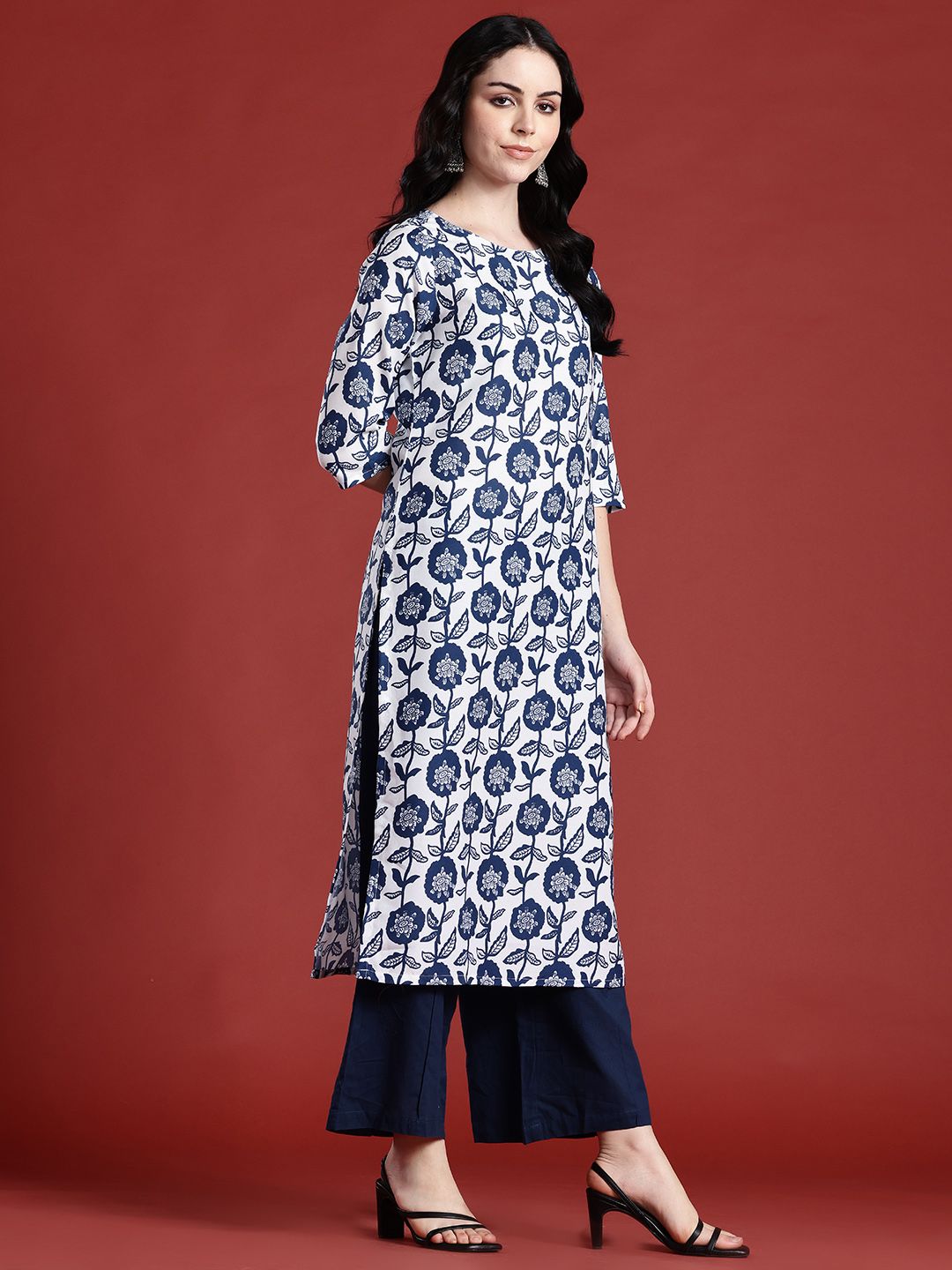 Anouk Floral Printed Boat Neck Straight Kurta