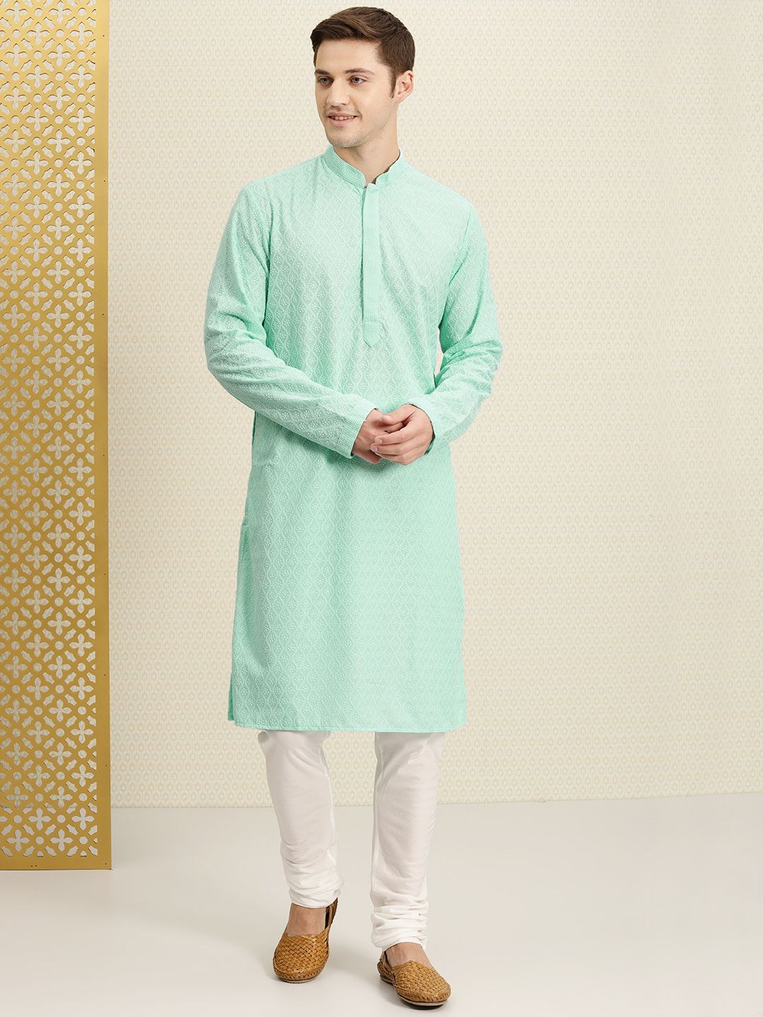 House of Pataudi Men Turquoise Blue Chikankari Embroidered Straight Kurta