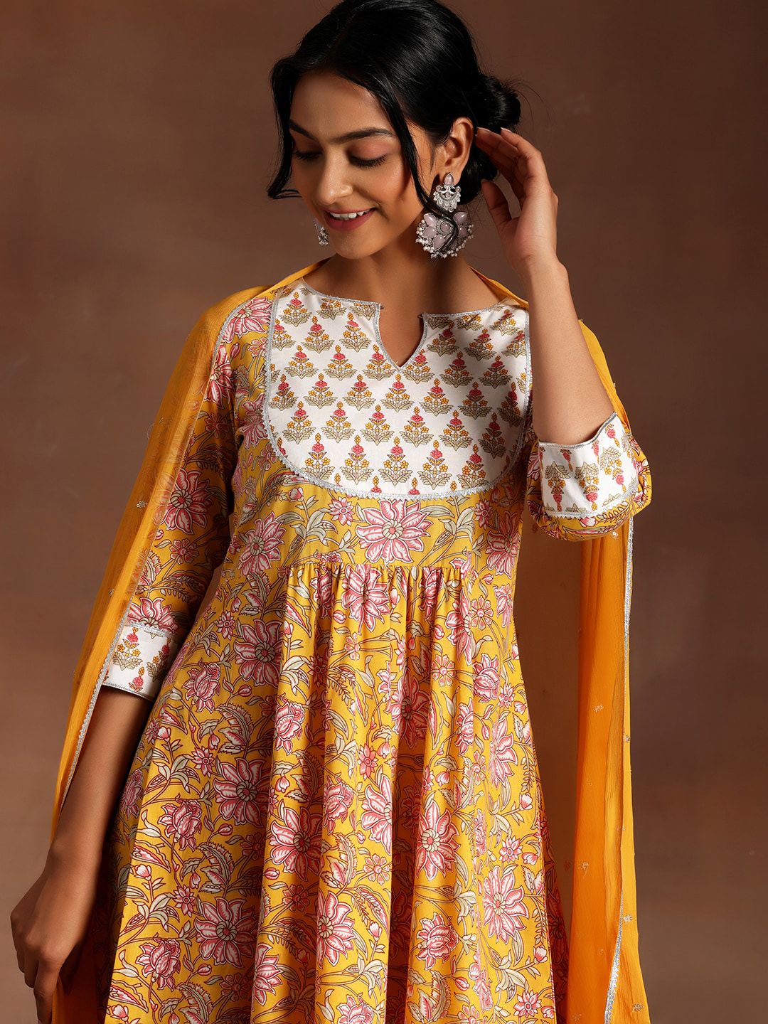 Libas Floral Printed Regular Gotta Patti Pure Cotton Kurta with Palazzo & Dupatta
