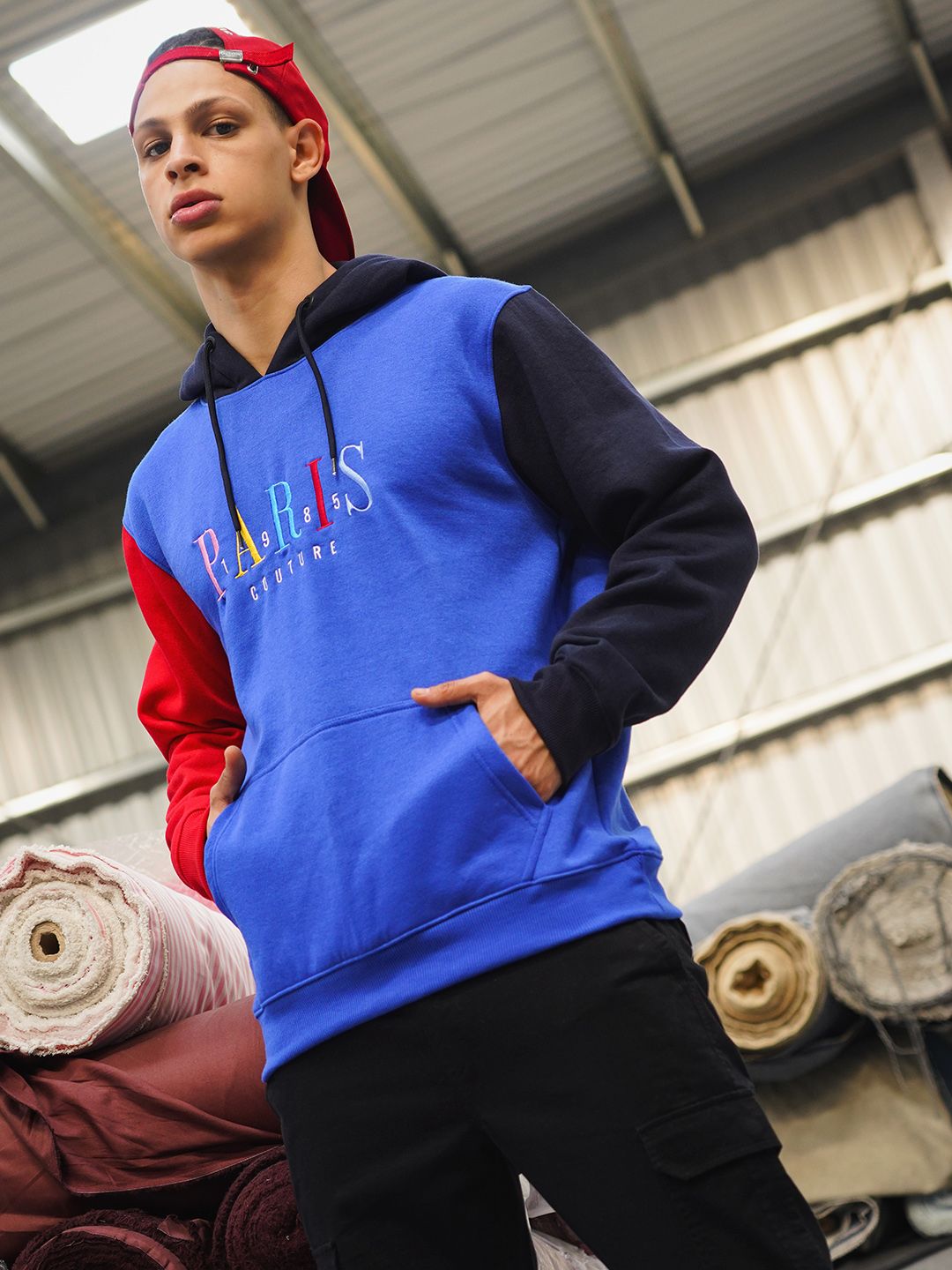 The Indian Garage Co Men Blue & Red Embroidered Hooded Sweatshirt