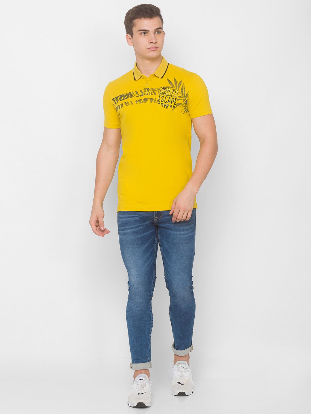 SPYKAR Men Yellow Typography Printed Pockets Slim Fit T-shirt