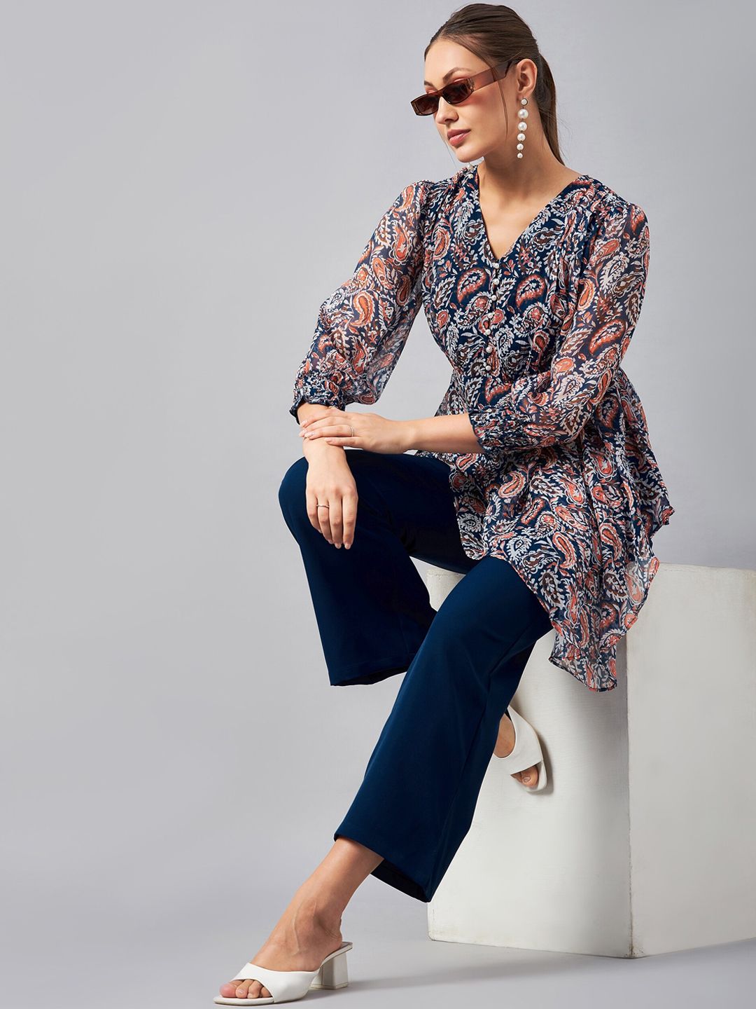 Antheaa Printed V-Neck Tunic With Trousers