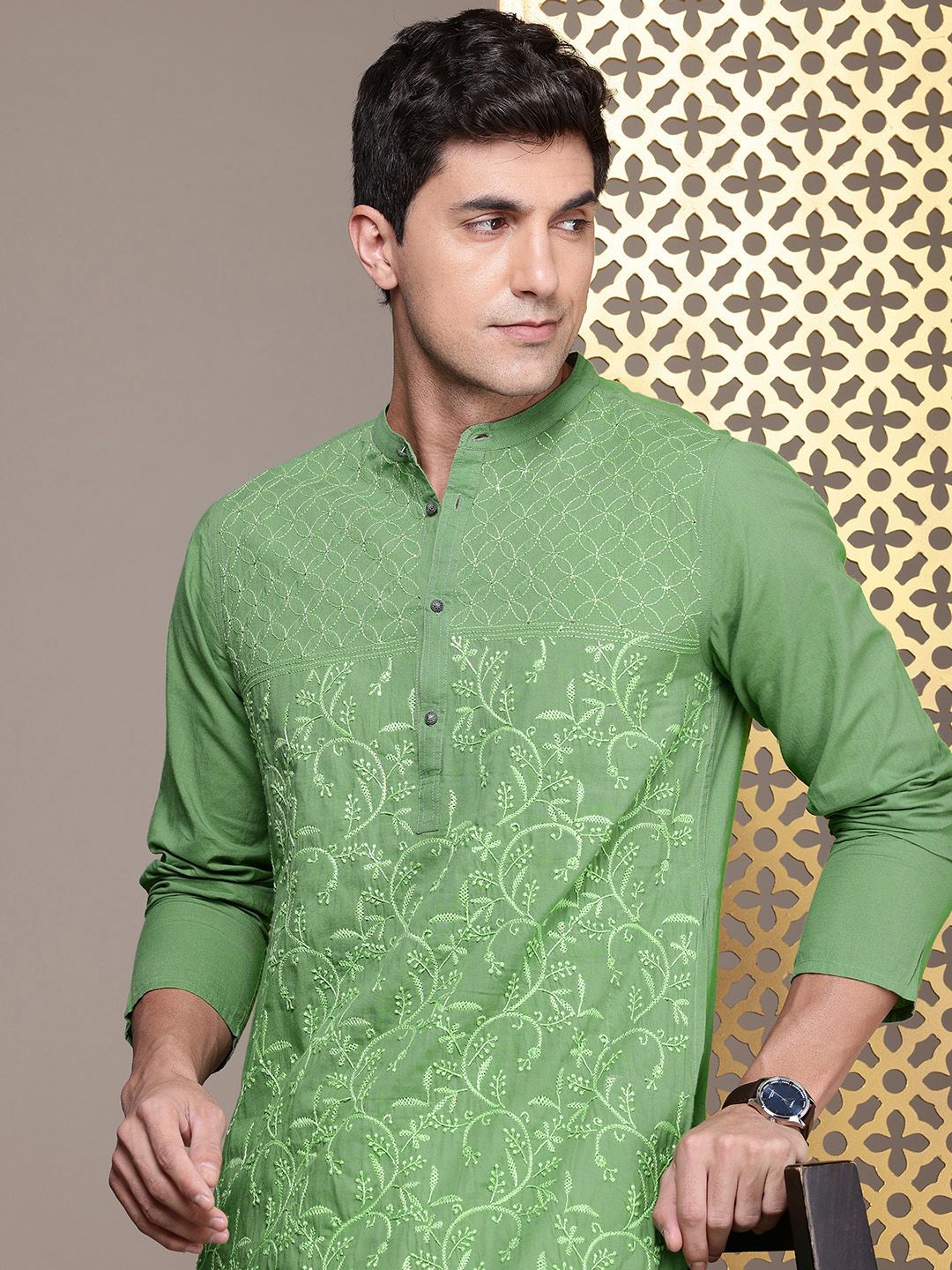 House of Pataudi Ethnic Motifs Embroidered Chikankari pure cotton Jashn kurta paired with pyjama trousers