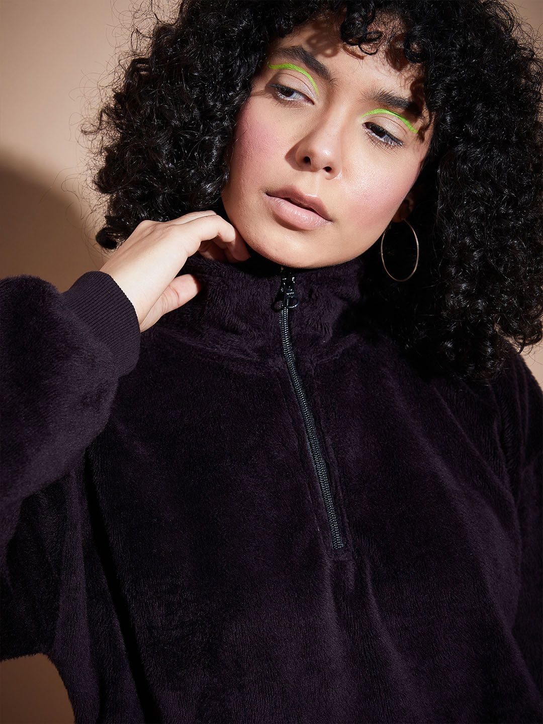 SASSAFRAS BASICS High Collar Long Sleeves Oversized Fleece Pullover Sweatshirt