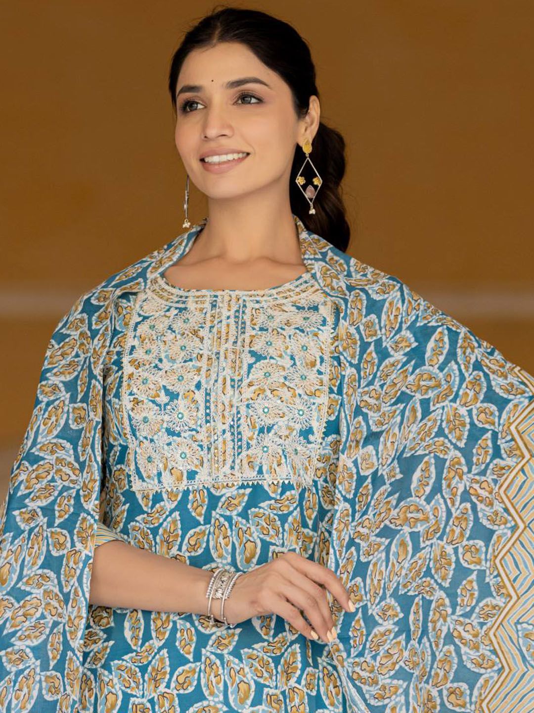 Varanga Floral Printed Regular Thread Work Kurta with Trouser & Dupatta
