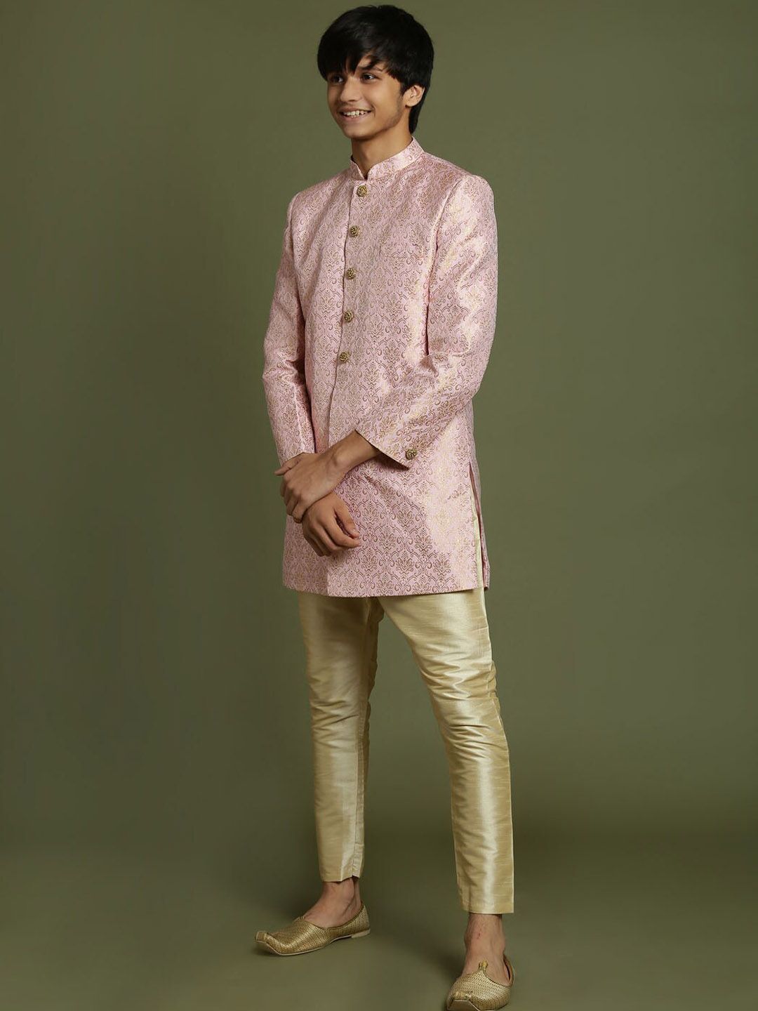 VASTRAMAY Boys Woven Design Brocade Sherwani Set