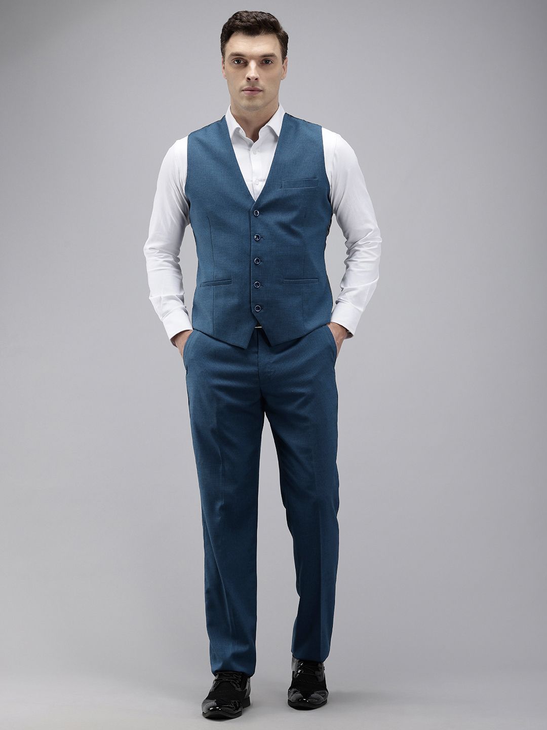 Park Avenue Reka Bentuk Self Textured Single Breasted Fit Regular 3 Piece Party Suits