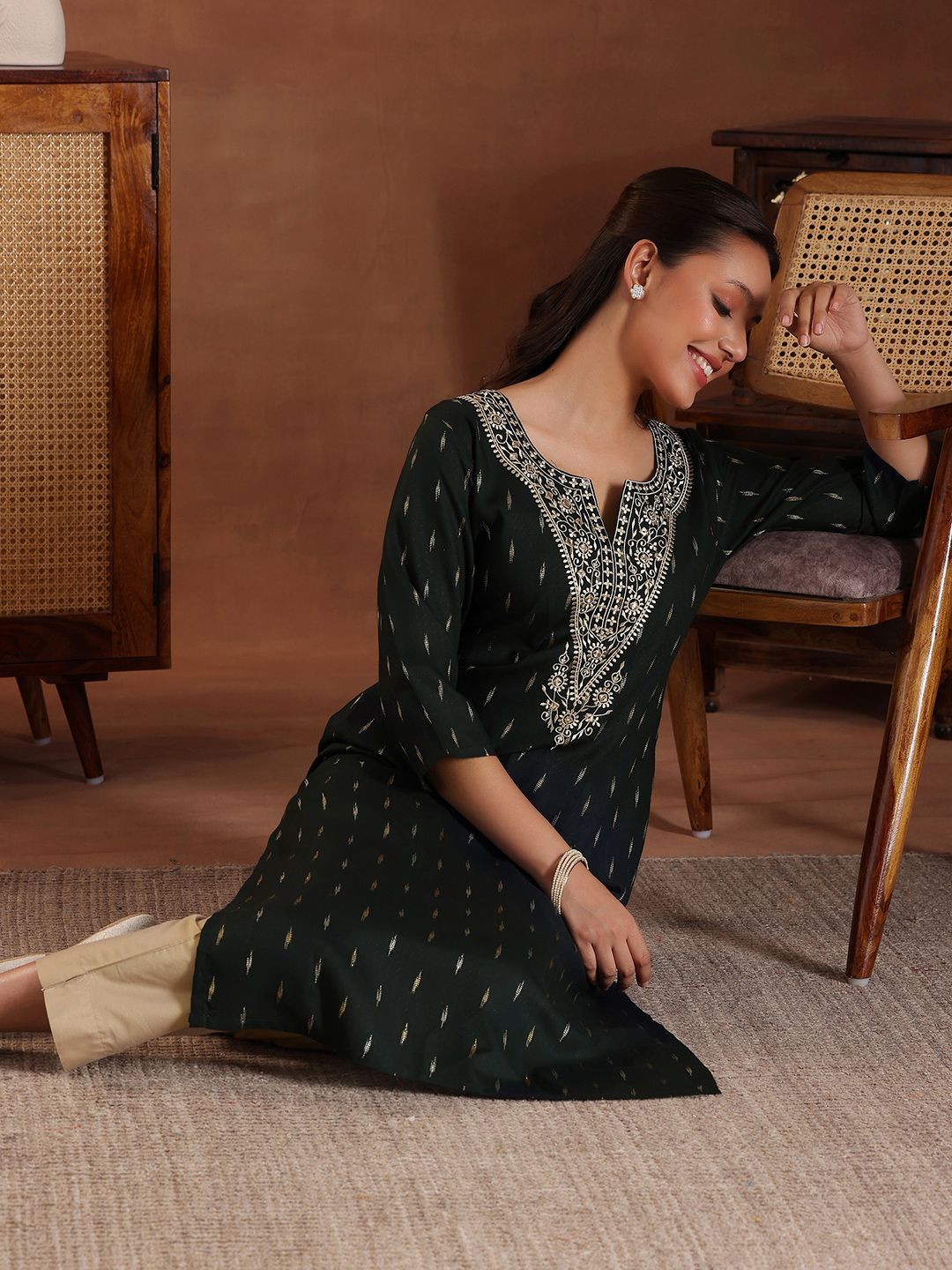 Libas Thread Work Embroidered Ethnic Motifs Straight Kurta