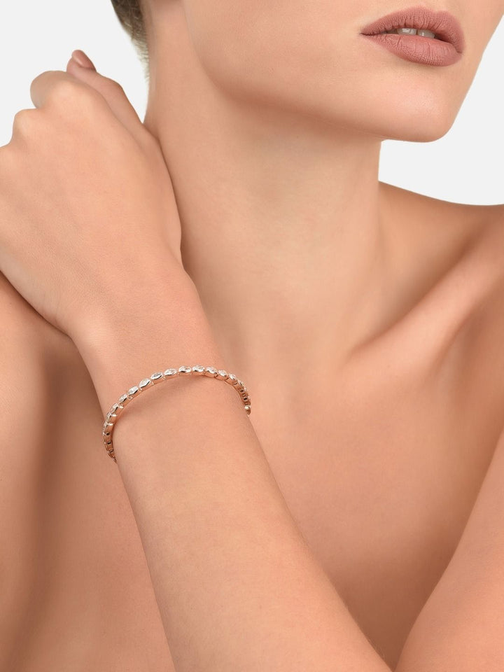 Set Mutiara Zaveri 2 Gelang Salutan Loyang Putih Cubic Zirconia Putih Bersalut Emas