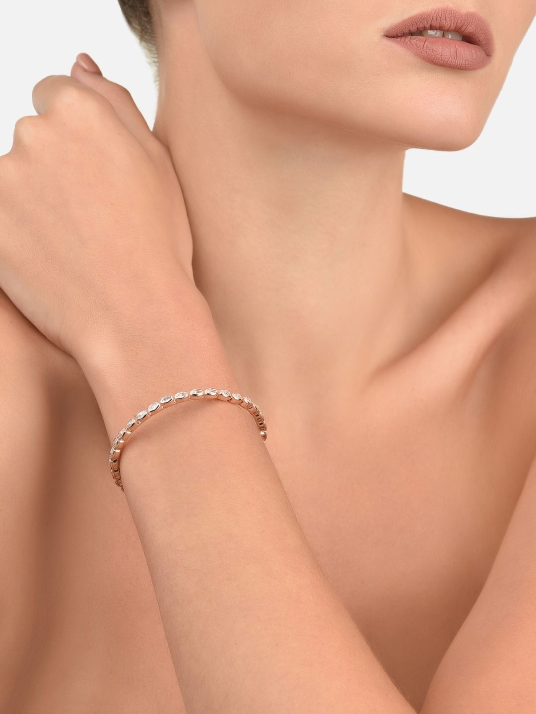 Set Mutiara Zaveri 2 Gelang Salutan Loyang Putih Cubic Zirconia Putih Bersalut Emas