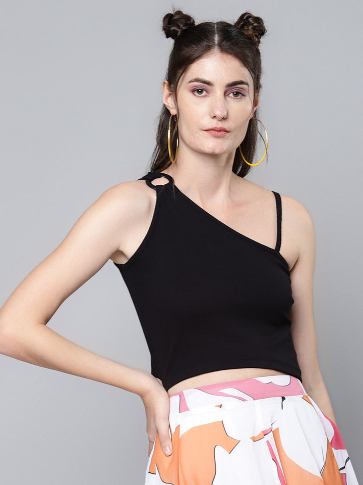 SASSAFRAS Black Solid Strappy Crop Top