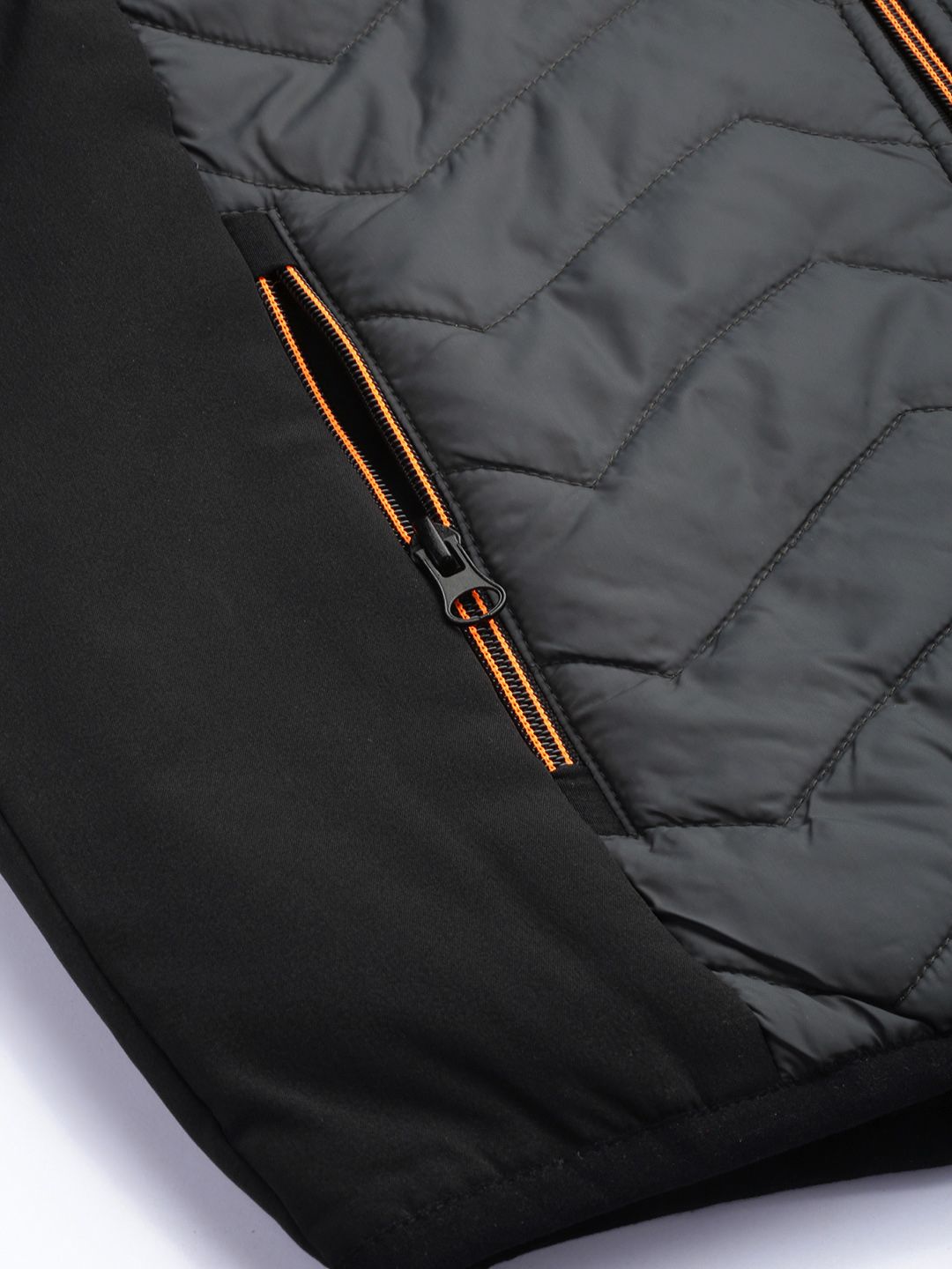 The Indian Garage Co Men Colourblock Zip-Front Bomber Jacket