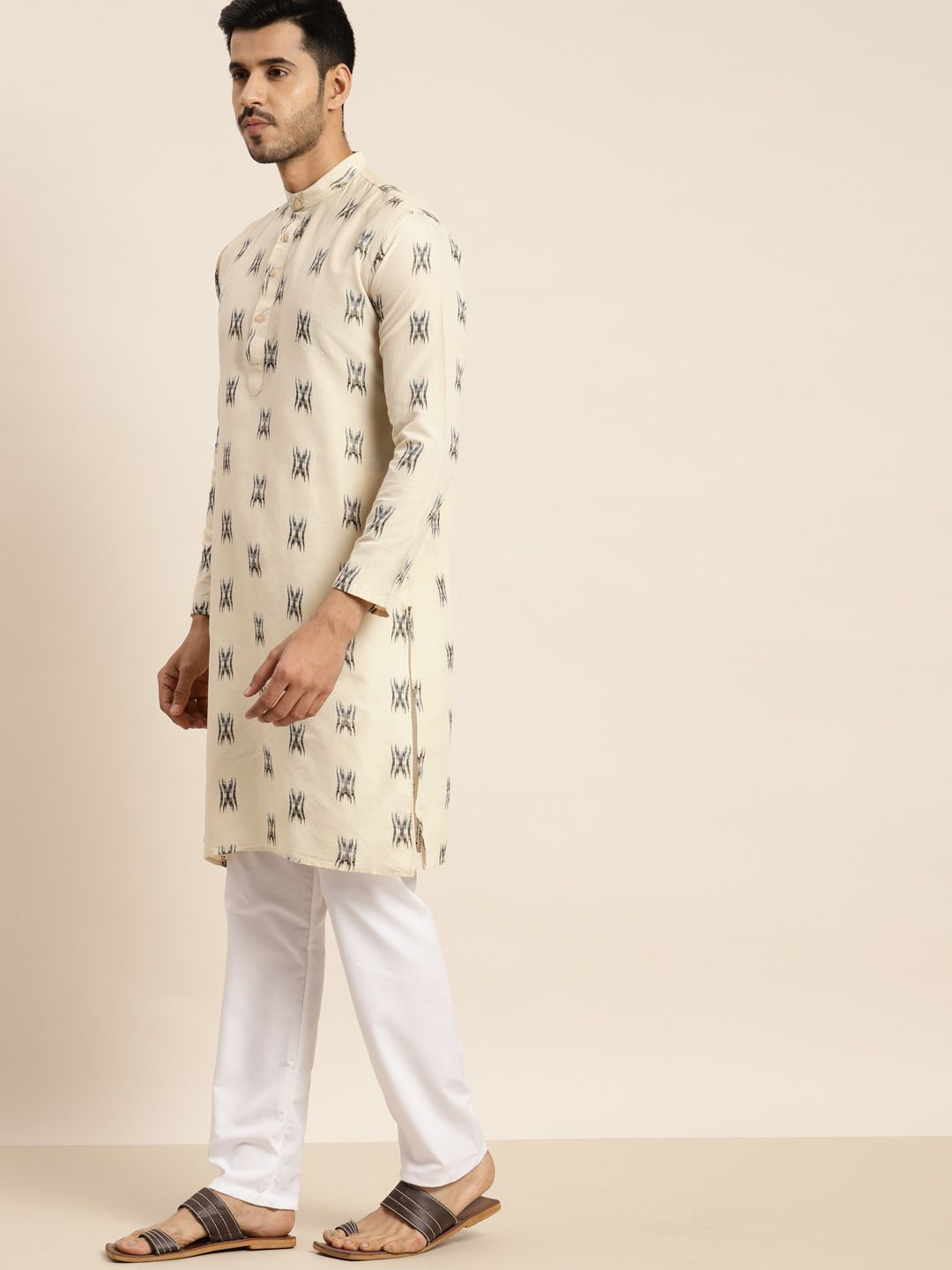 Anug by SOJANYA Men Cream-Coloured & Grey Woven Design Kurta