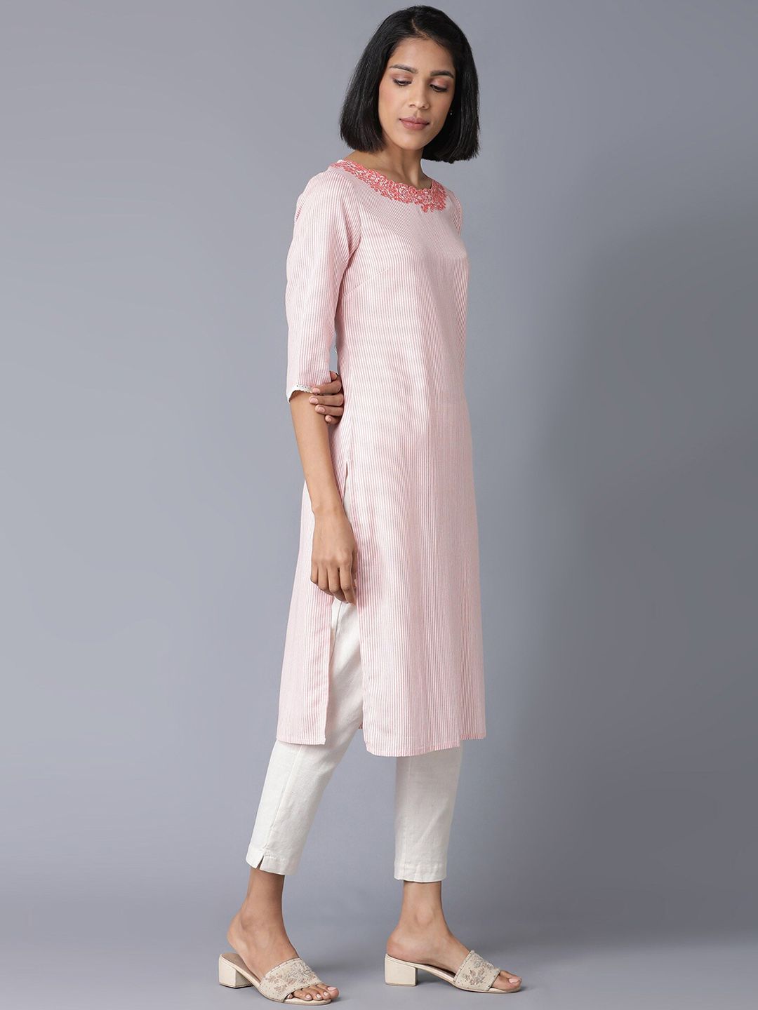 W Women Coral & White Striped Thread Work Kurta