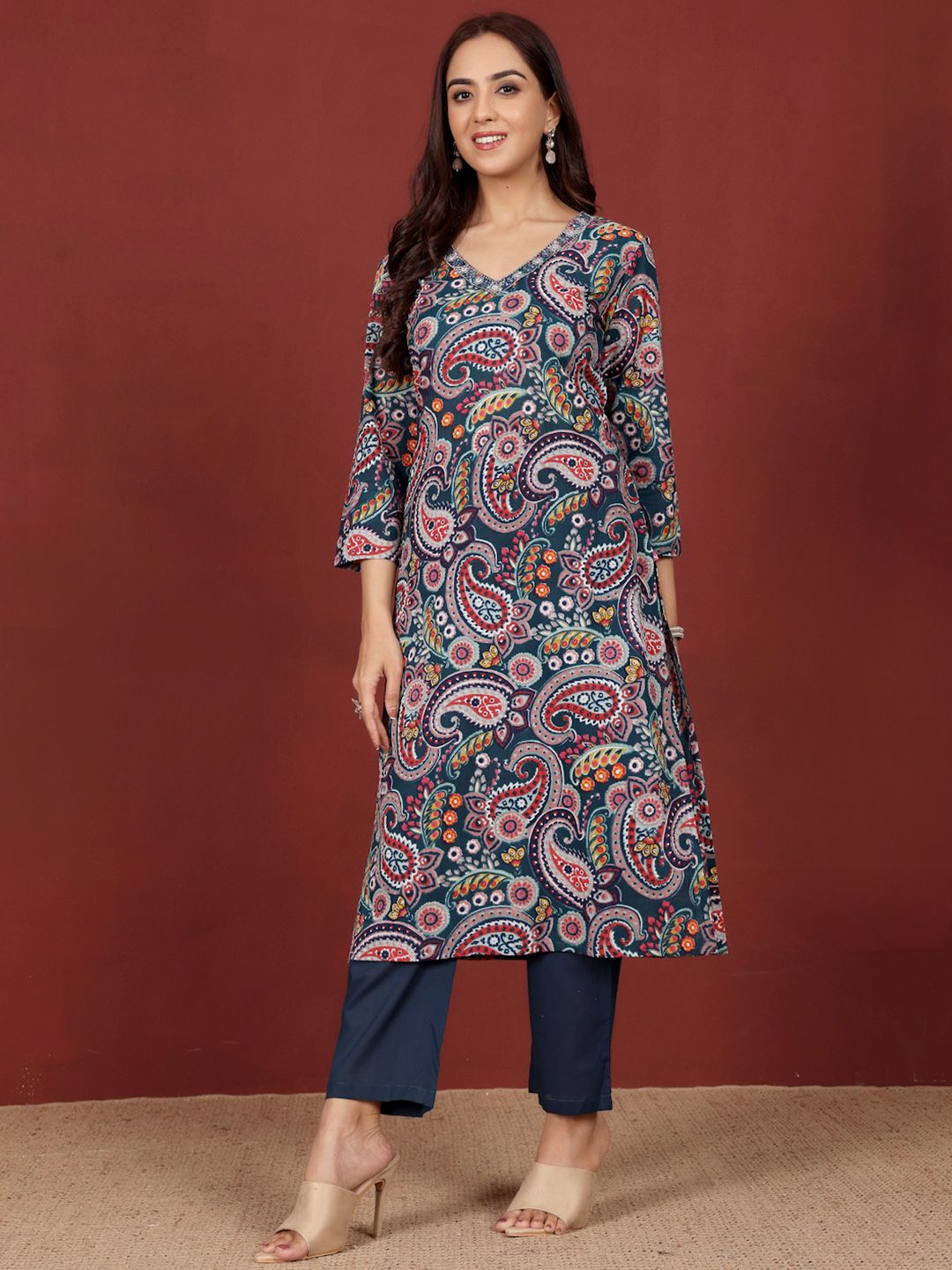 Varanga Women Paisley Printed Sequinned Indie Florals Kurta