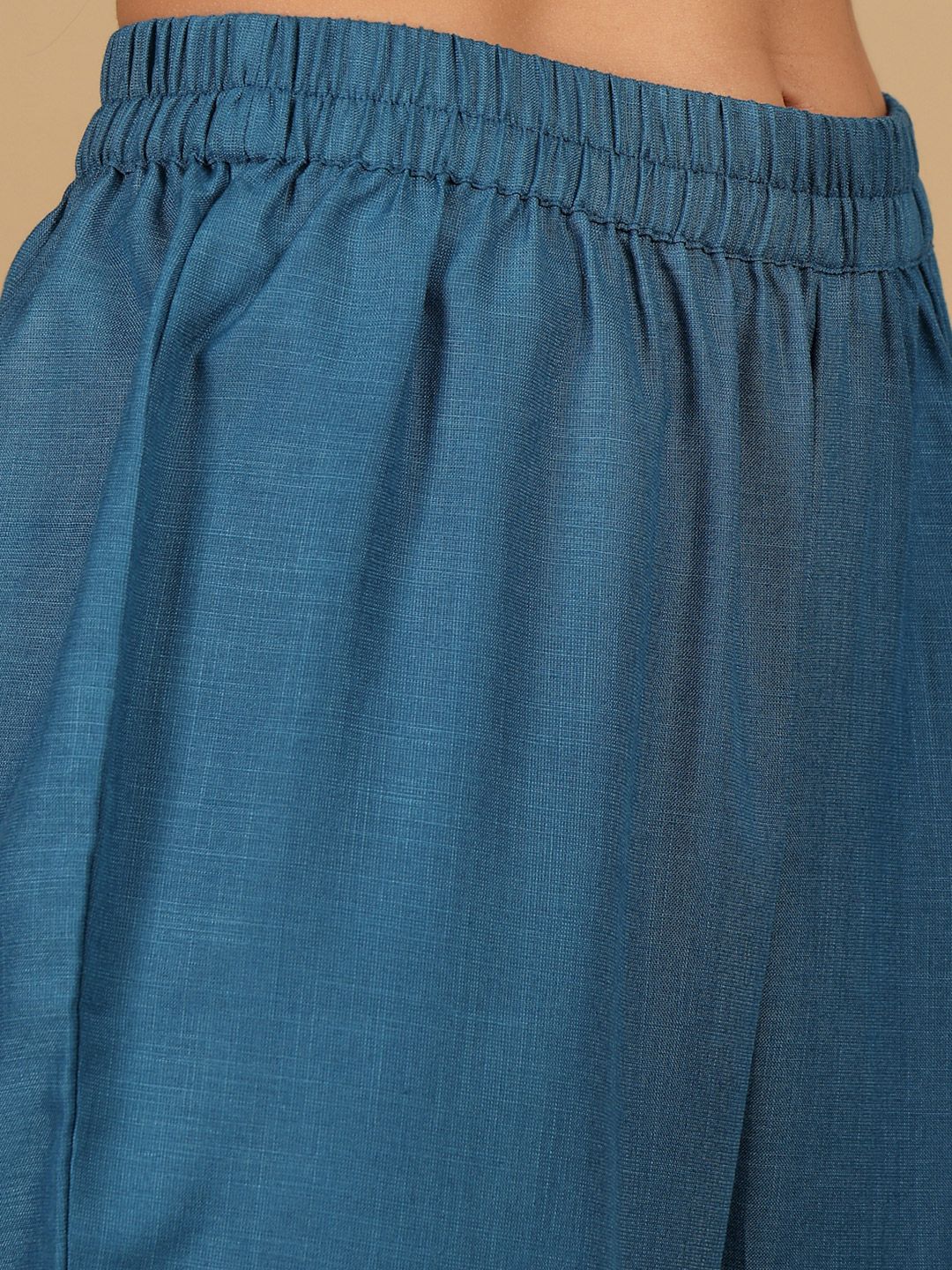 Varanga Yoke Design Thread Work Notc Neck Straight Kurta With Trousers And Dupatta