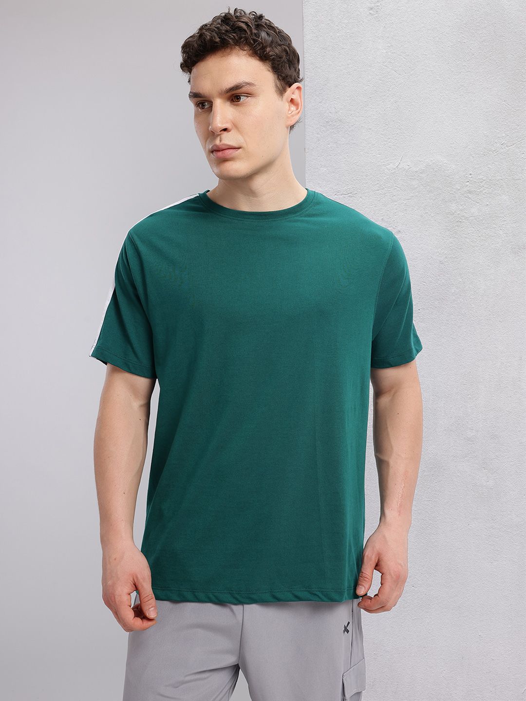 HRX by Hrithik Roshan Brand Logo Printed Training T-shirt with Striped Detail
