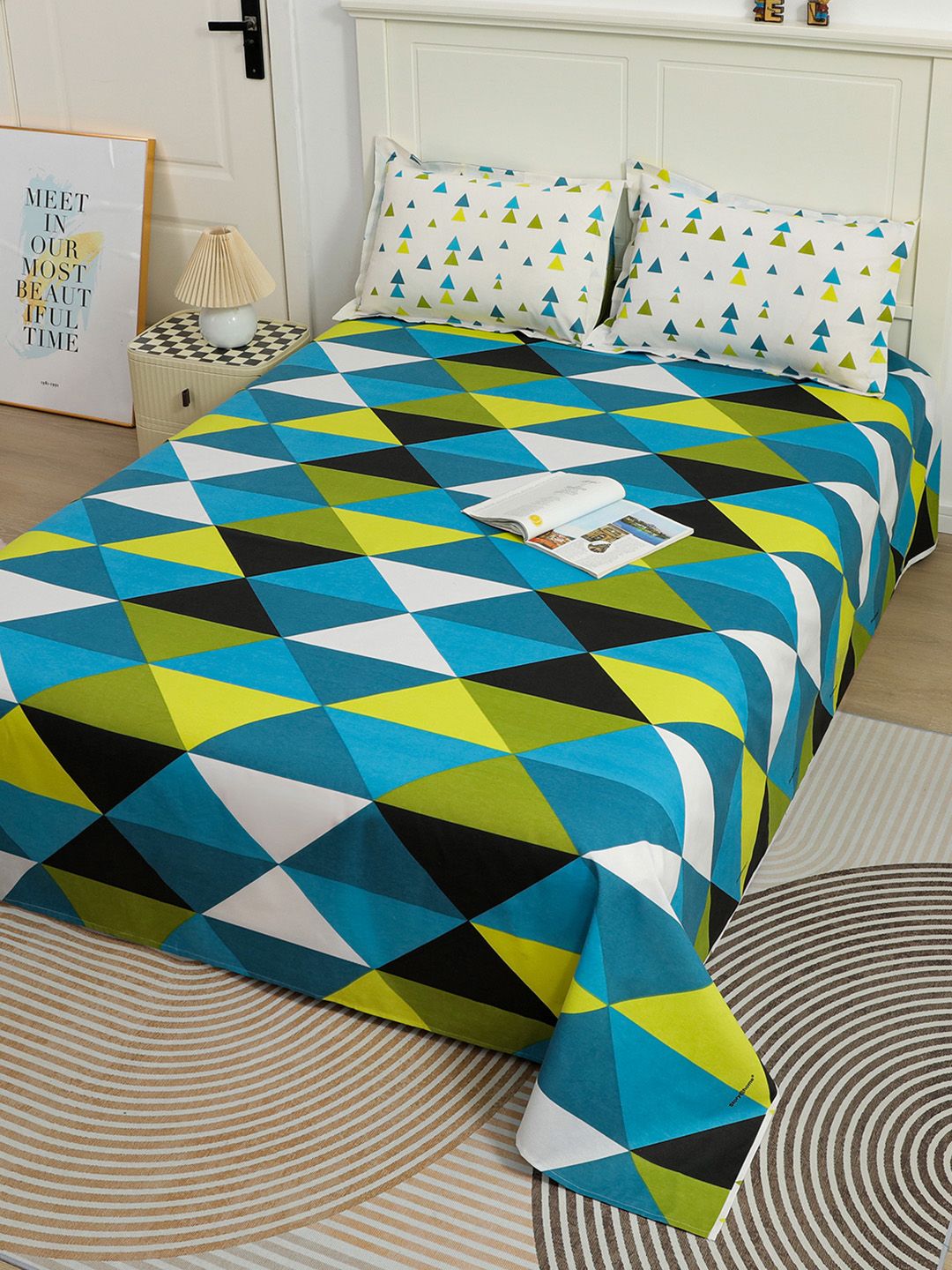 Story@home Ventura Teal Black Geometric 144 TC Cotton Queen Bedsheet 2 Pillow Covers