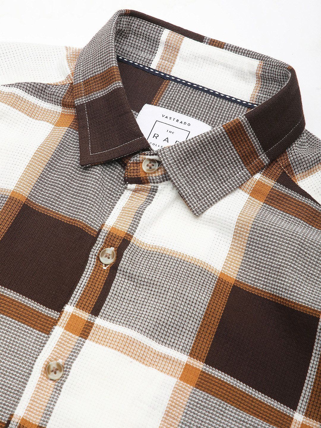 VASTRADO Men Classic Slim Fit Cutaway Collar Gingham Checked Cotton Casual Shirt